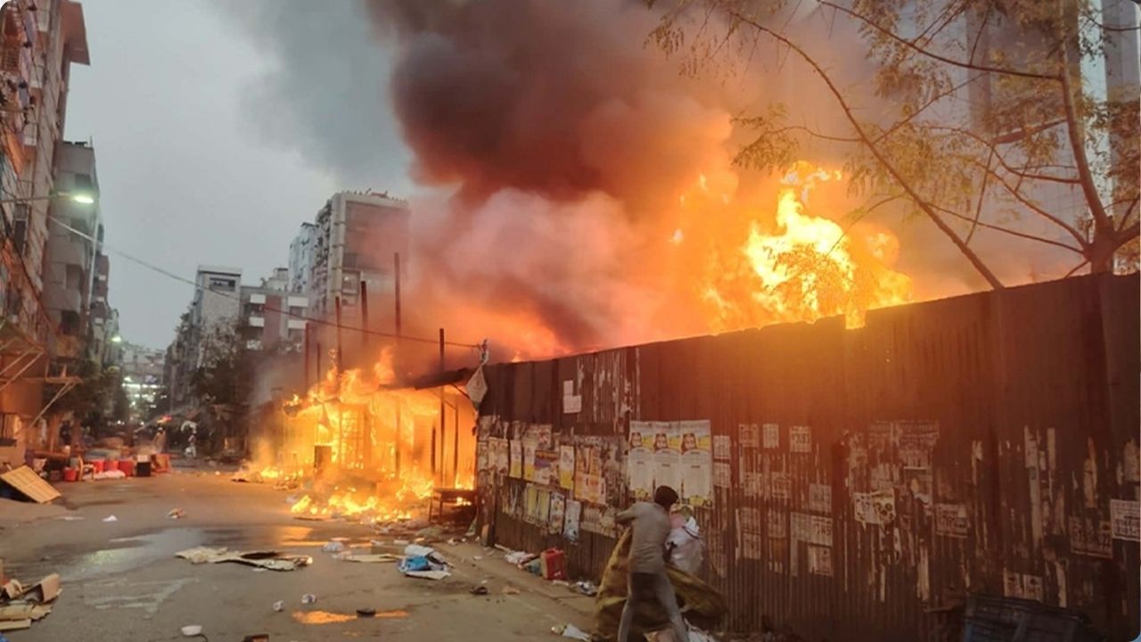 উত্তরা ১১ নম্বরে কাঁচাবাজারে আগুন, নিয়ন্ত্রণে ৫ ইউনিট